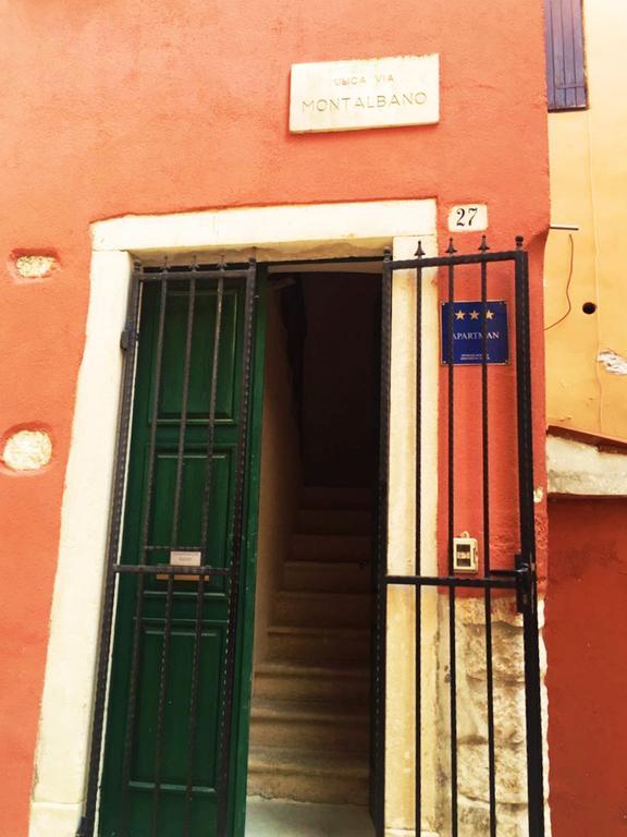 Superb Townhouse Villa Montalbano Apartment