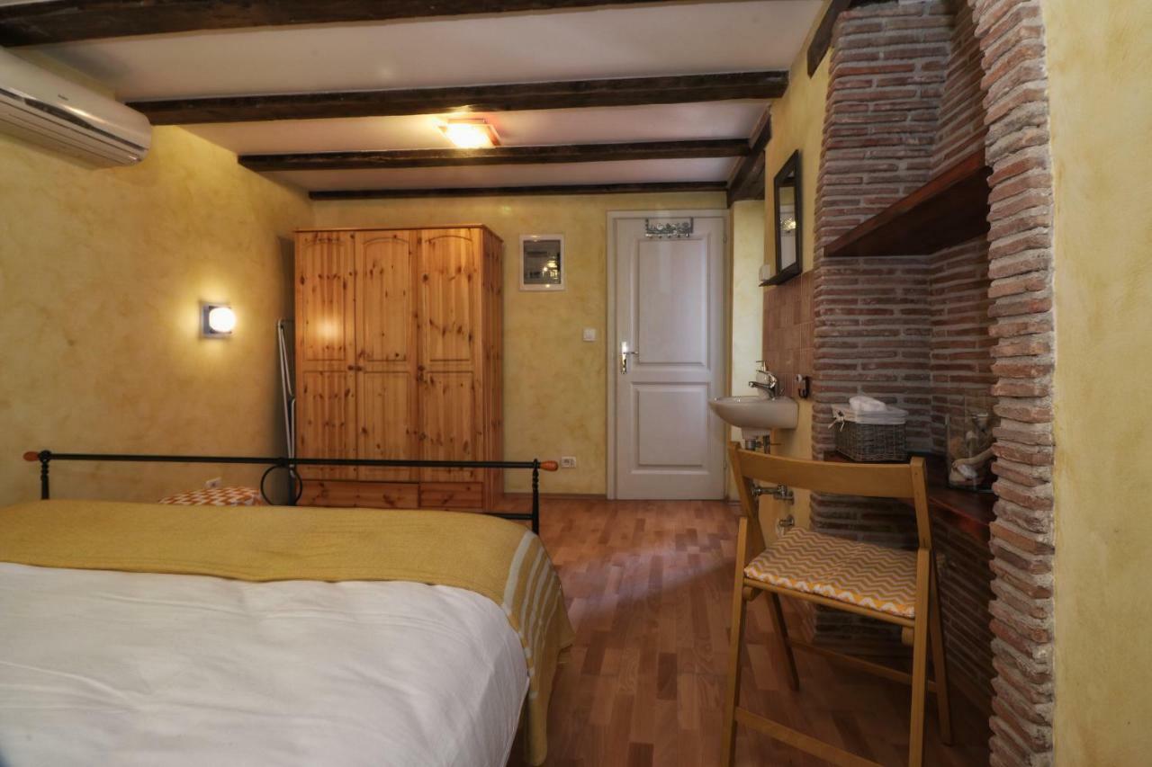 Apartment Superb Townhouse Villa Montalbano *