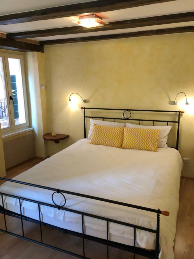Superb Townhouse Montalbano